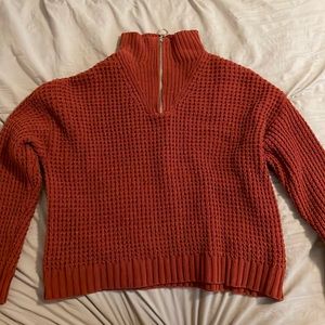 Cropped 1/4 zip Sweater